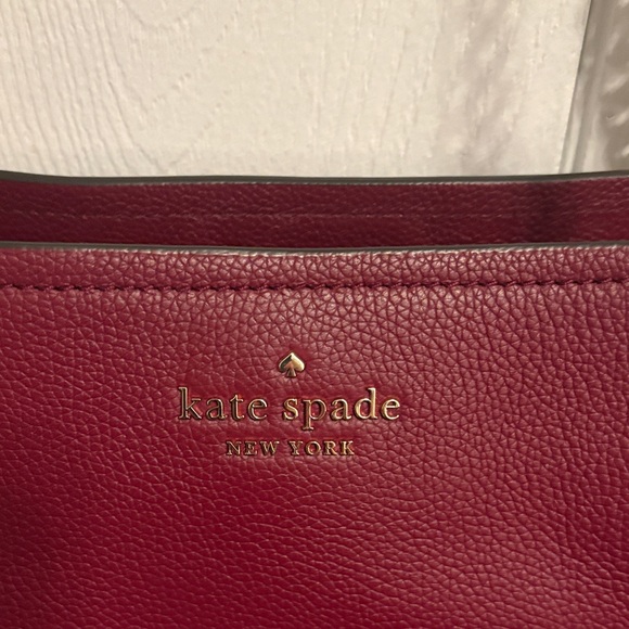 Kate Spade Cherry Red Shoulder Bag with Gold Chain - Picture 3 of 9